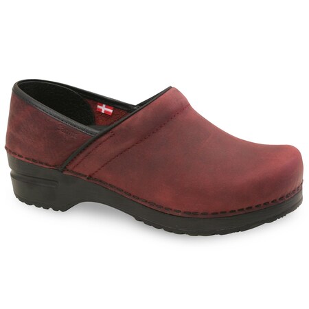 sanita professional oiled leather clog